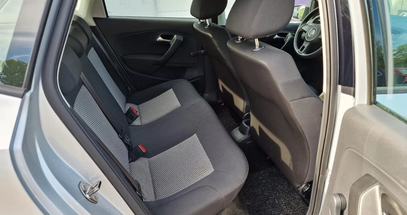 Volkswagen Polo cena 25999 przebieg: 175000, rok produkcji 2013 z Zambrów małe 326
